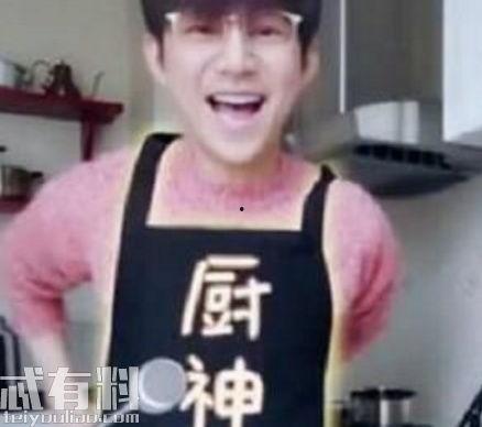 娱乐吃瓜酱正常老师夸自己